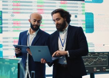 Comparing the Best Investor Platforms